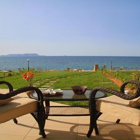 Sea View Beachfront Villa Maria Гувес Екстериор снимка