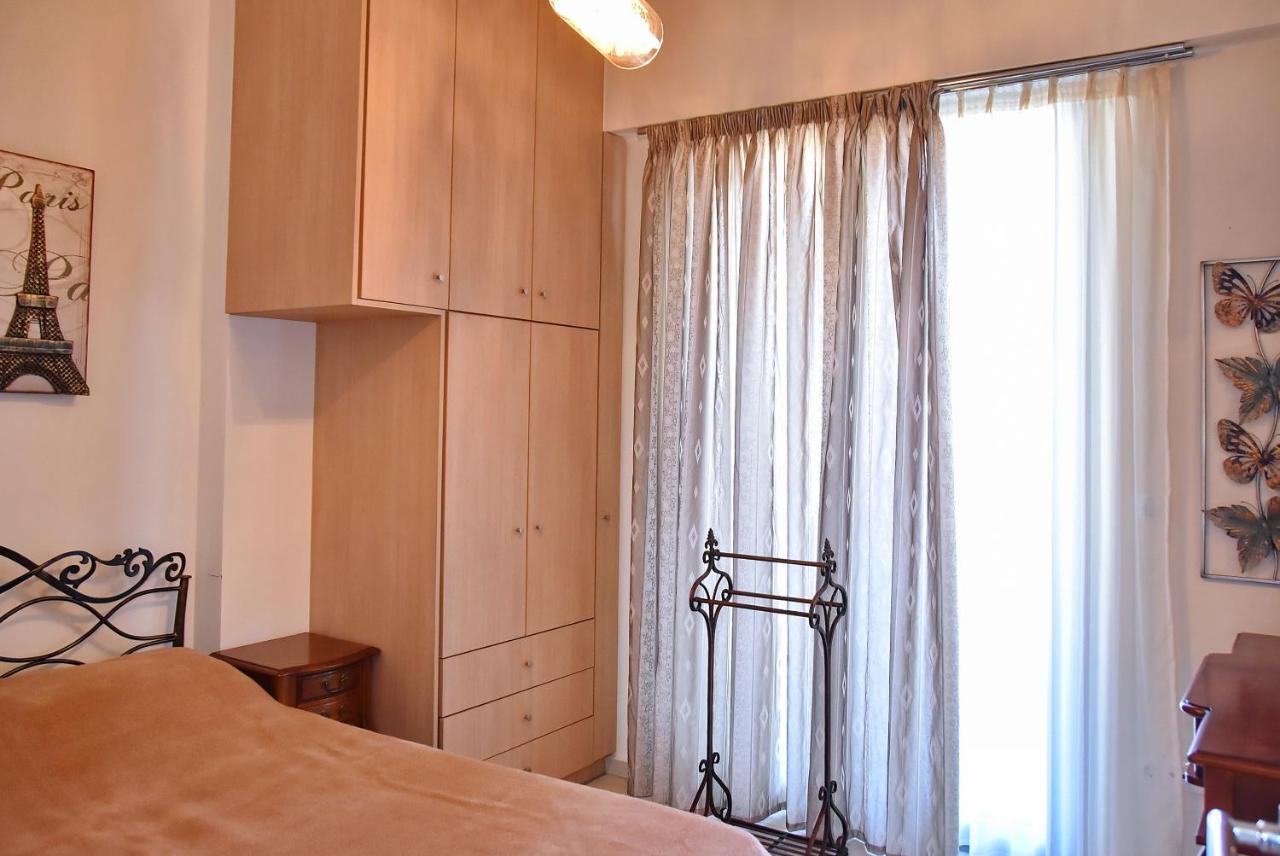 Sea View Beachfront Villa Maria Гувес Екстериор снимка