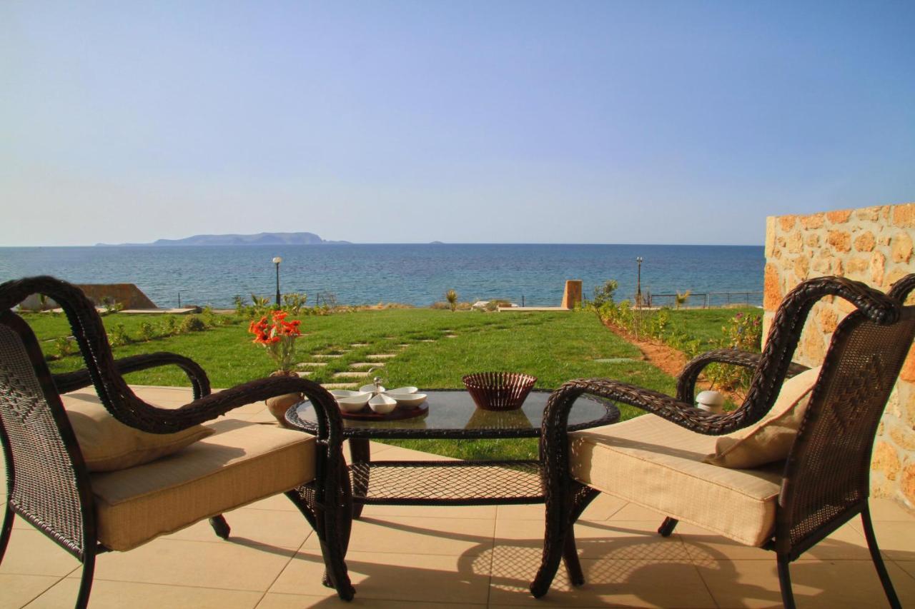 Sea View Beachfront Villa Maria Гувес Екстериор снимка